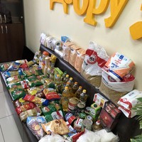 БФ «прикоснись к добру» приготовил продукты для помощи нуждающимся людям.