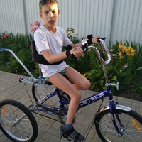 Приобрели Артемке новый велосипед.
